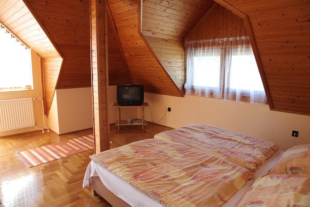 Andrea Apartmanhaz Balatongyörök المظهر الخارجي الصورة