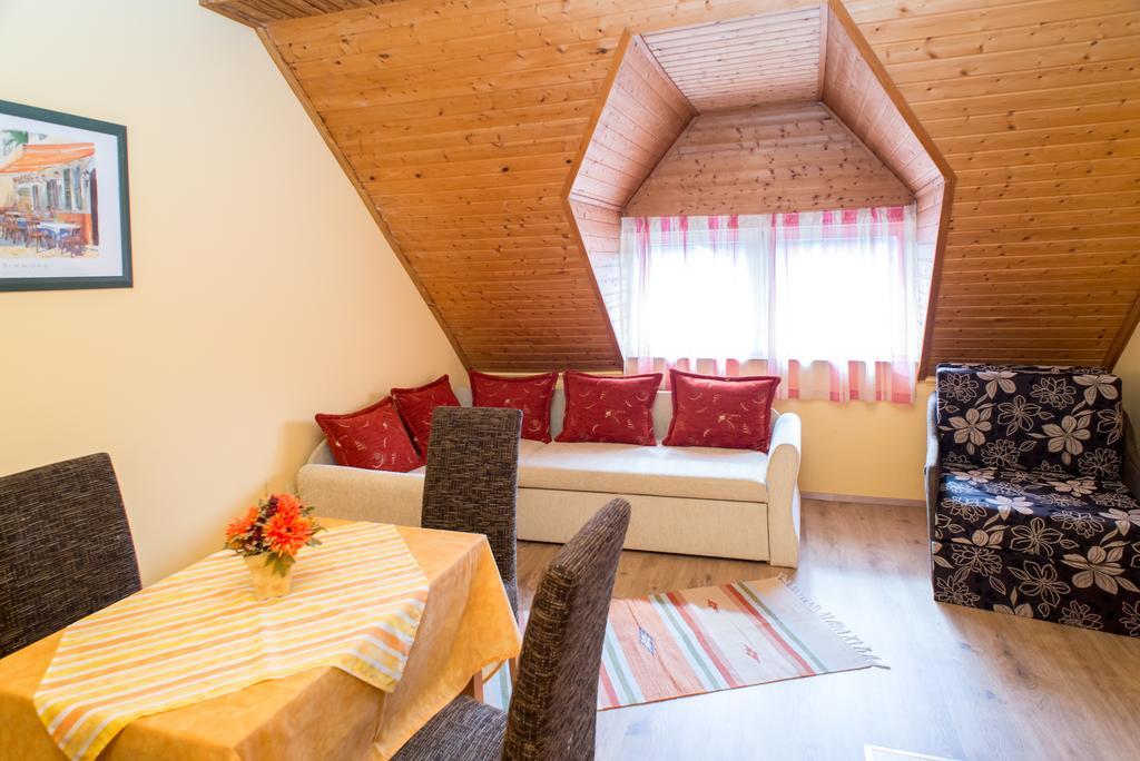 Andrea Apartmanhaz Balatongyörök المظهر الخارجي الصورة
