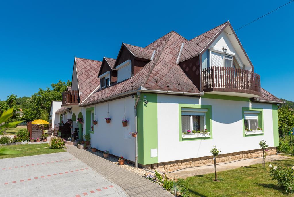 Andrea Apartmanhaz Balatongyörök المظهر الخارجي الصورة